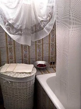 Le Cavallini Sgarbi Di Rina Cavallini Ferrare