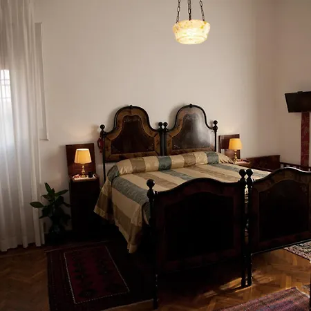 Le Cavallini Sgarbi Di Rina Cavallini 4* Ferrara