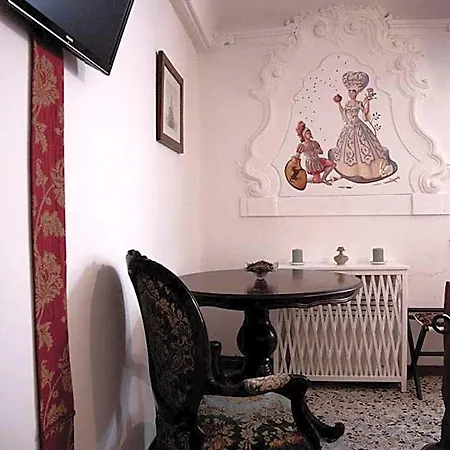 Le Cavallini Sgarbi Di Rina Cavallini Oda ve Kahvaltı Ferrara