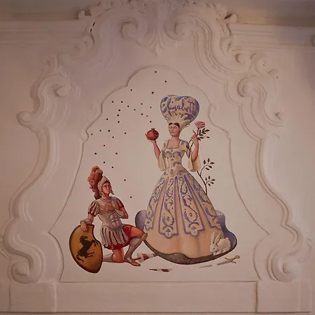 Le Cavallini Sgarbi Di Rina Cavallini