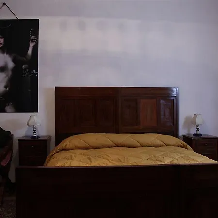 Couette-café Le Cavallini Sgarbi Di Rina Cavallini *