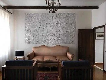 Le Cavallini Sgarbi Di Rina Cavallini